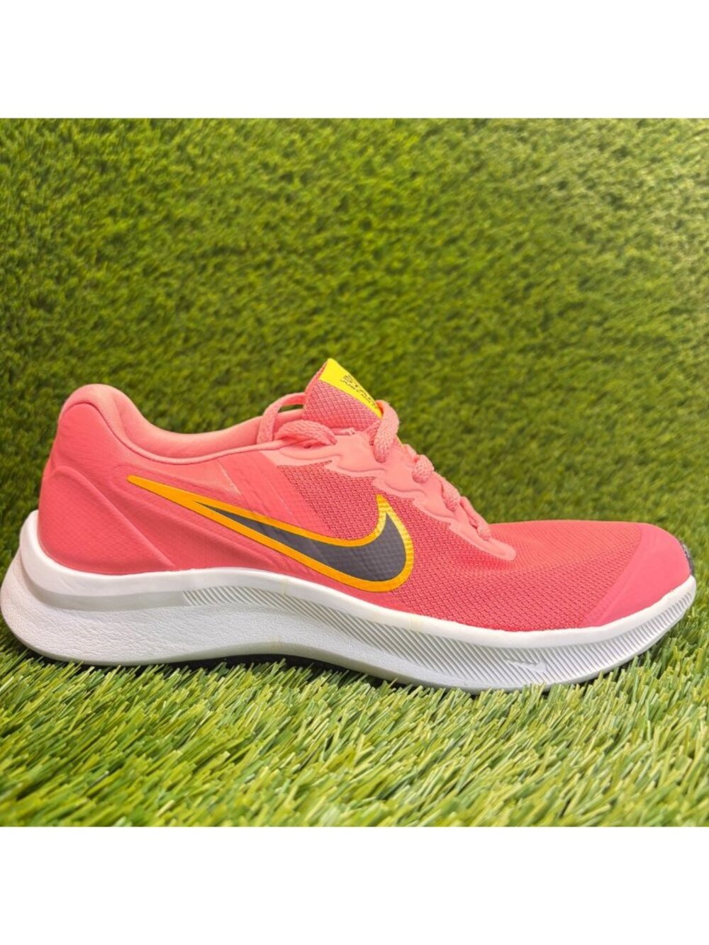 Nike Star Runner 3 Girls Size 5Y Pink Black White Running Walking Shoes Sneakers